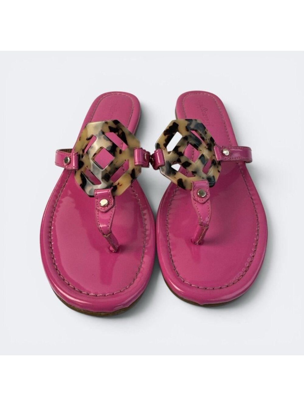 J. McLaughlin Lucy Pink Patent Leather Tortoise Medallion Thong Sandals Size 8.5